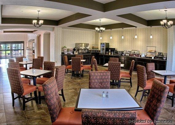 Comfort Inn & Suites Lawrence - University Area Restaurant foto